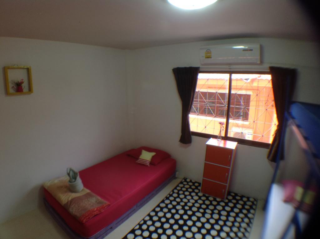 Green Leaf Guesthouse Krabi Bagian luar foto